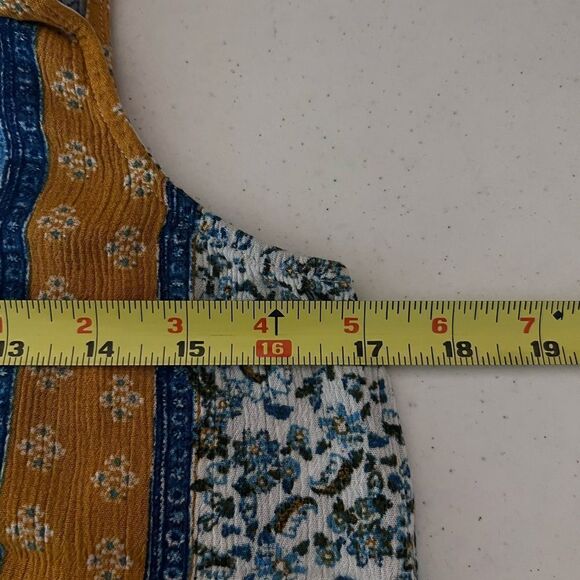 Pink Rose Multi Color Sleeveless Tank
with Keyhole Back Closure - Picture 4 of 7